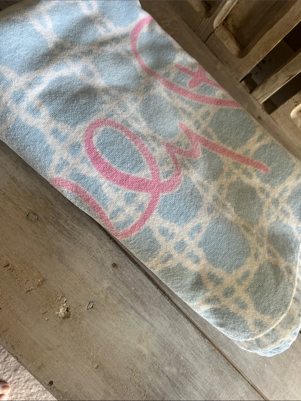 Lilly Pulitzer Frenchie Blue Caning Beach Towel Oversized 70x40 - Picture 5 of 13